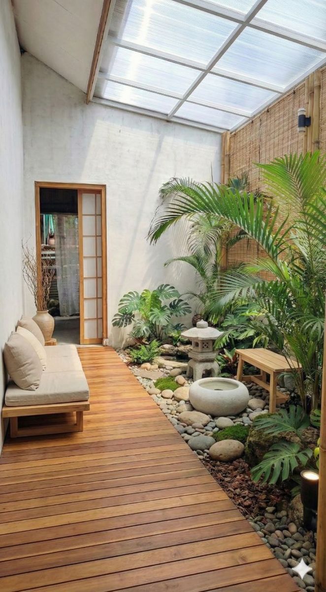 thiết kế sân phía sau